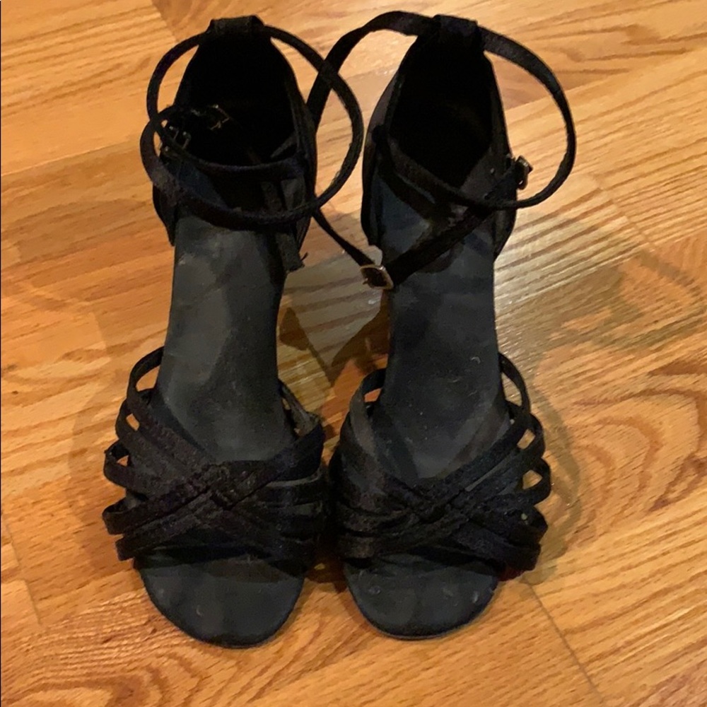 Cute, lightweight strappy heels